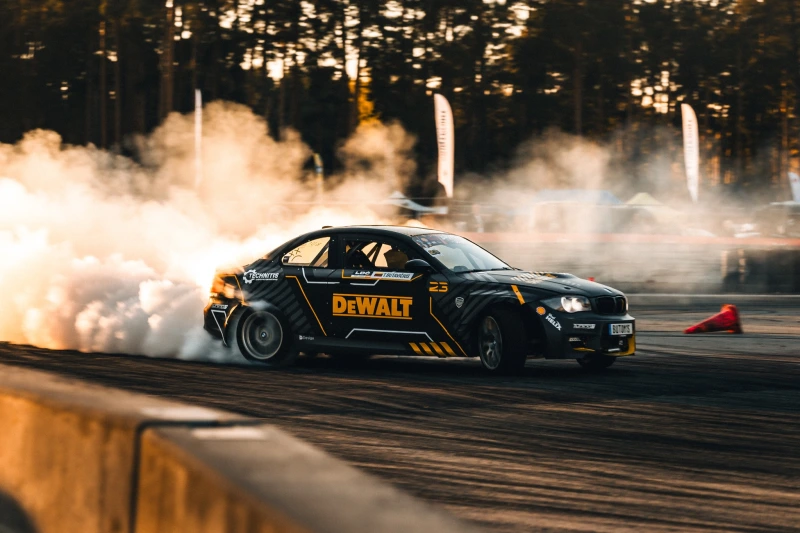 BMW E82 with M113 V8 5.0 (350 HP / 480 Nm)