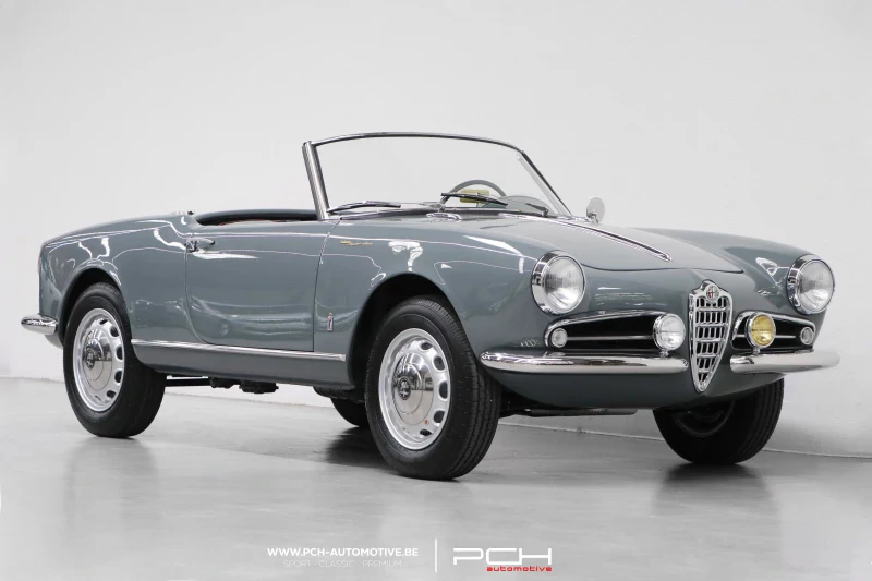 ALFA ROMEO Giulietta Spider Veloce 750 F + Hard-Top 1957 - Fully Restored ! -