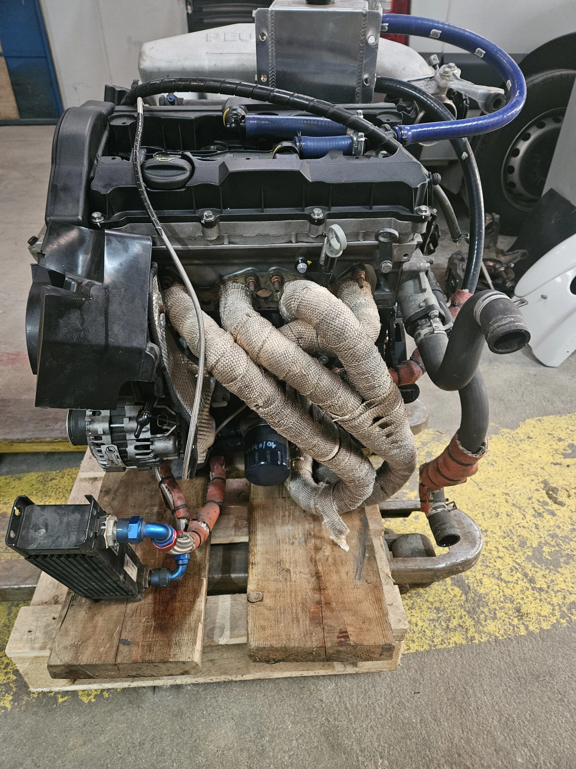 TU5JP4 206 A6K F2013