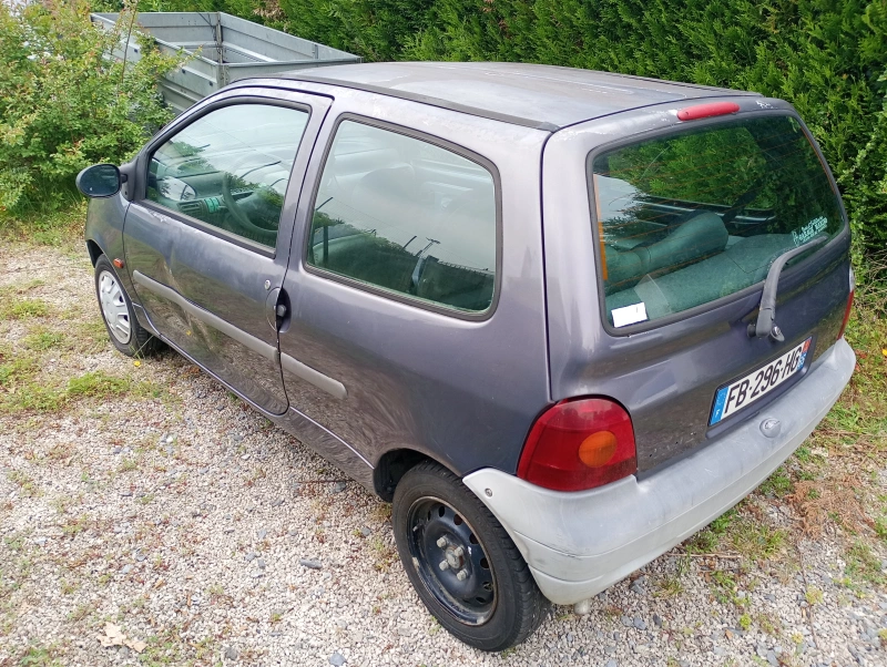 Twingo 1998 for parts or preparation
