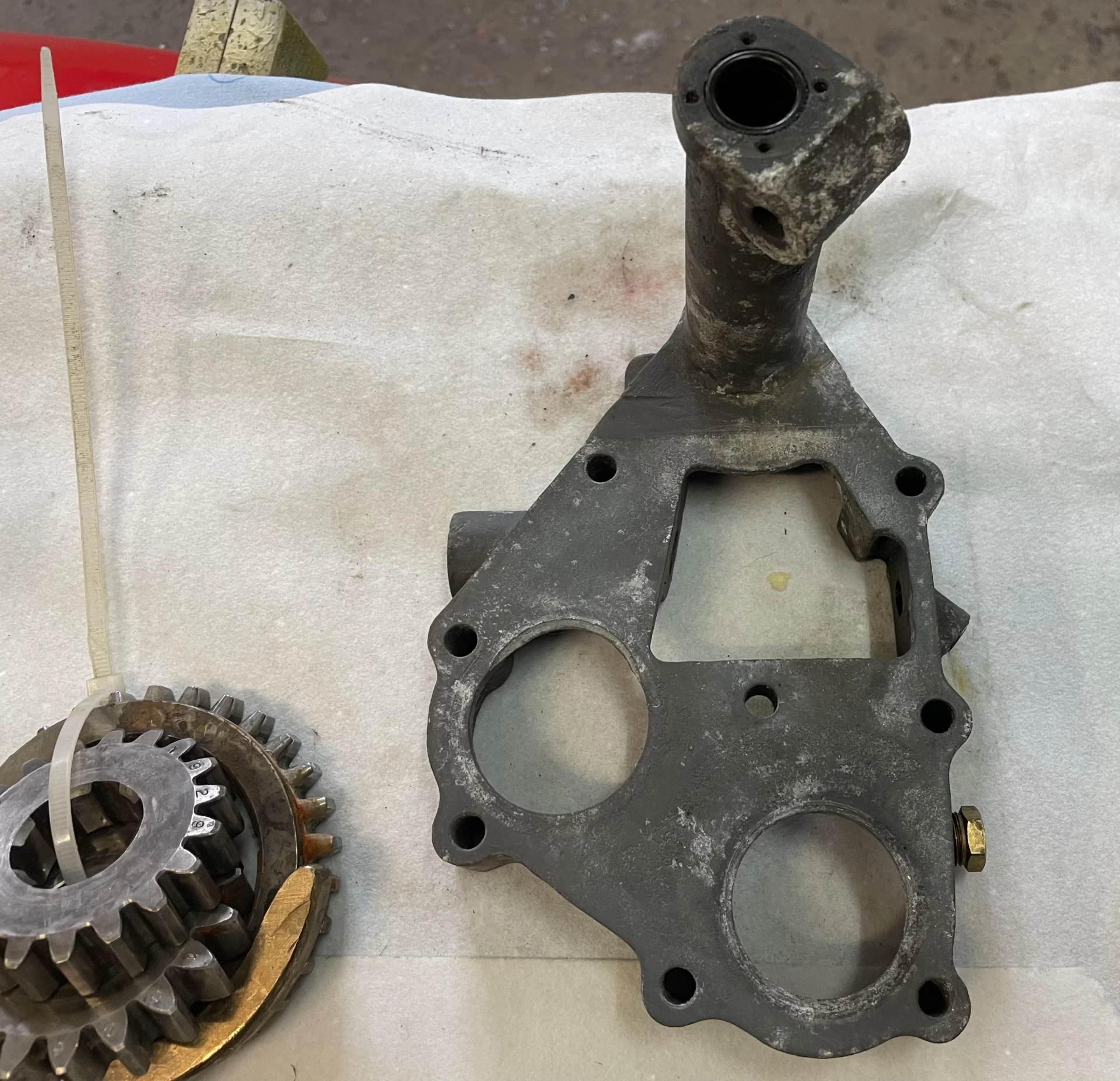 Pinion FT200 - HEWLAND box