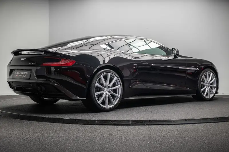 ASTON MARTIN VANQUISH 5.9 V12 574 CH