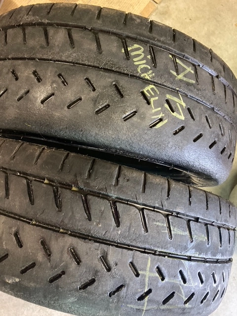 LOT DE PNEUS 190/60R16 – photo 2