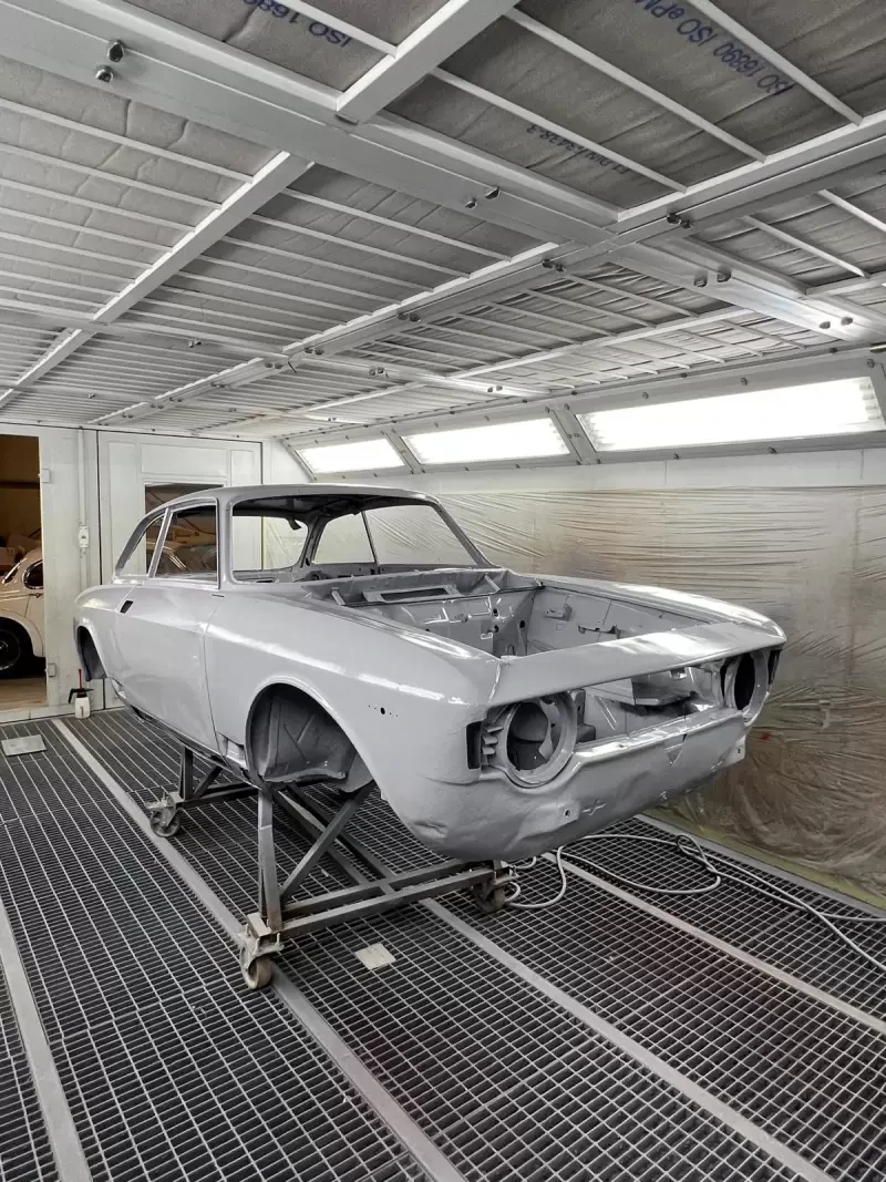 Alfa Romeo Giulia coupé Bertone GT 1300 Junior