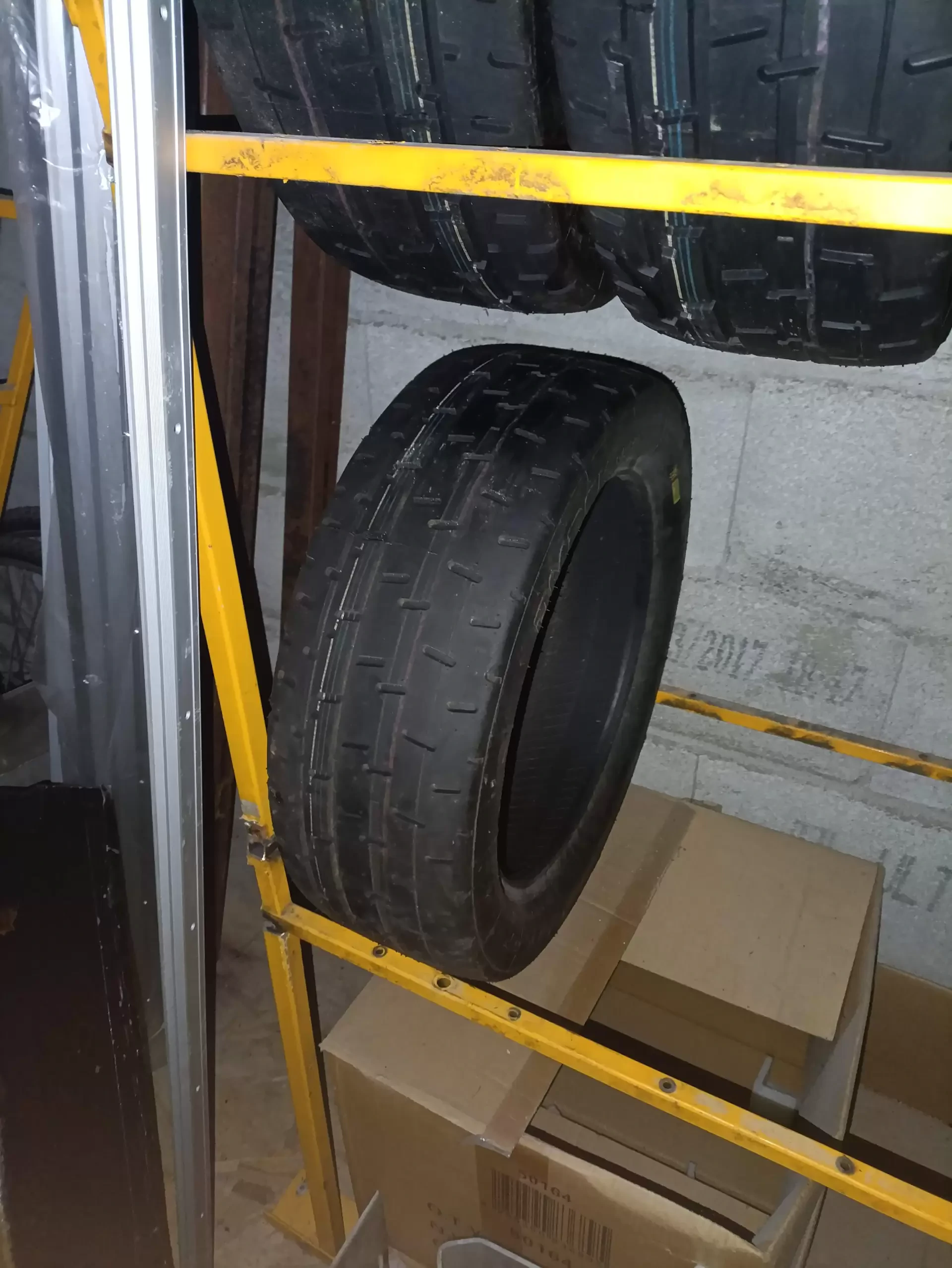 8 New 195/50/16 d-mack tyres