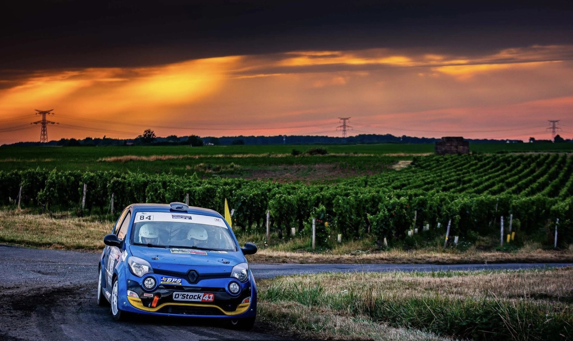 Twingo R1 rental – photo 2