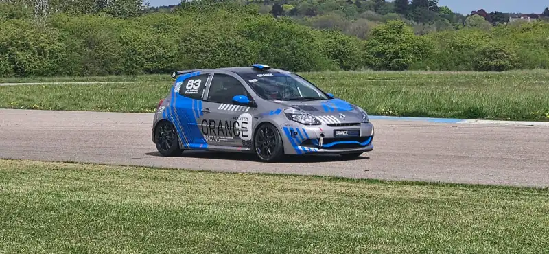 Renault Clio 3 Cup X85