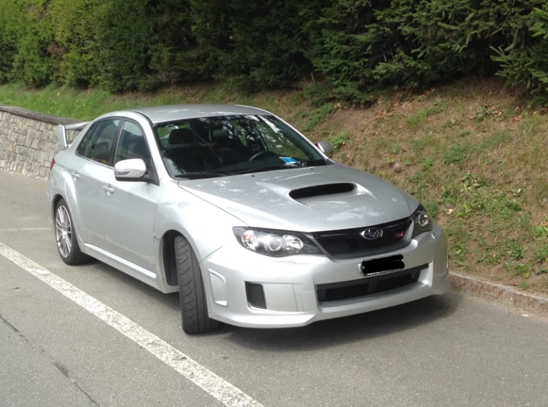 For sale: Subaru WRX gris métal; 46146 km