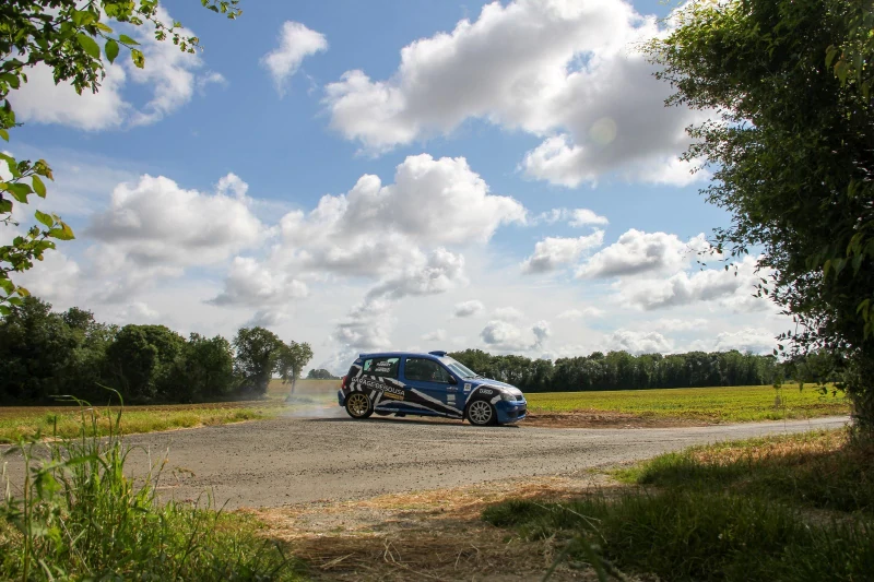 Hire Clio II Ragnotti N3