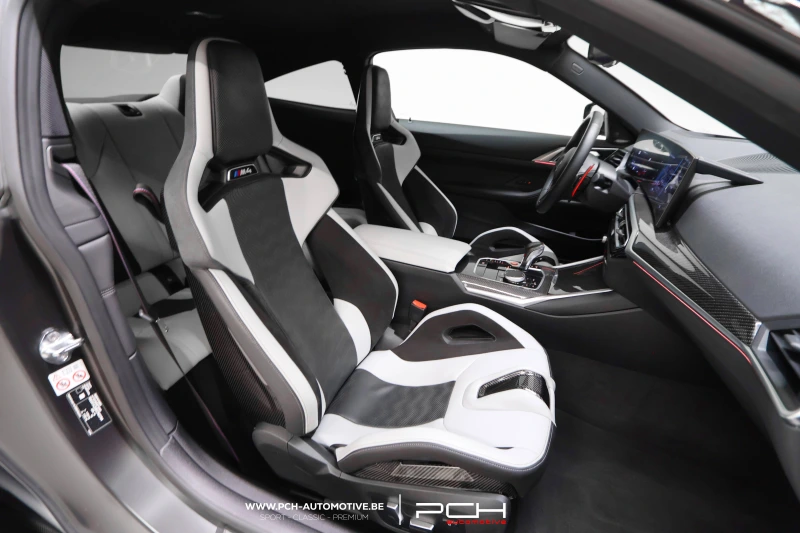 BMW M4 Competition Coupé 3.0 510hp xDrive Aut. - M Race Track Pack - 28.240 Kms - 2023