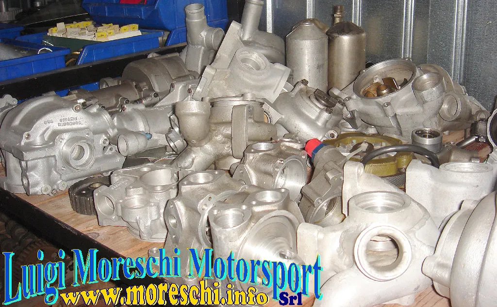Cosworth V8 F1 Engines Parts – photo 4