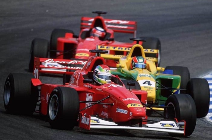 LOLA B99/50 F3000
