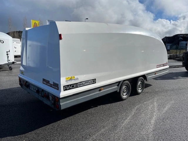 **SOLD** Used 2018 BRIAN JAMES RACE SHUTTLE 3