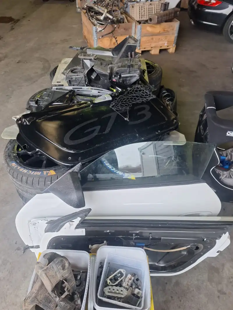 Porsche 997 GT3 Rally GT10 parts – Sold as individual parts only