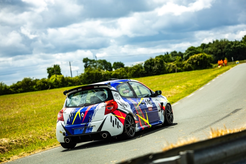 Clio 3 cup x85 + lot de bord