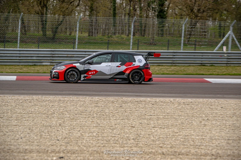 Location GOLF ex-WTCR éligible TTE et TC