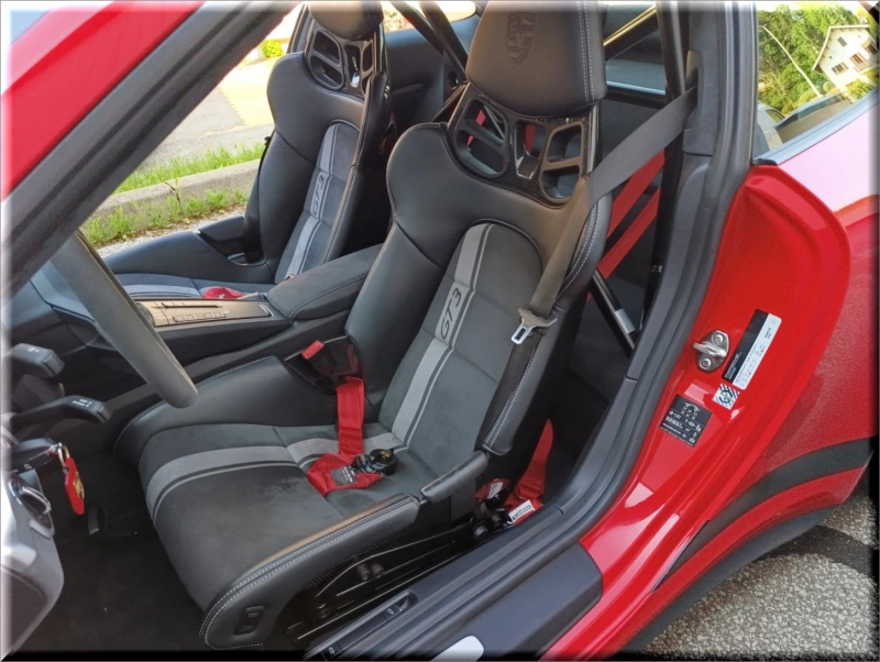 Rare PORSCHE 991 GT3 Phase II – 500 cv with manual gearbox