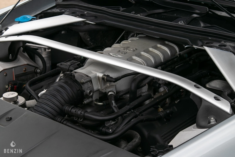 Aston Martin V8 Vantage Sporshift