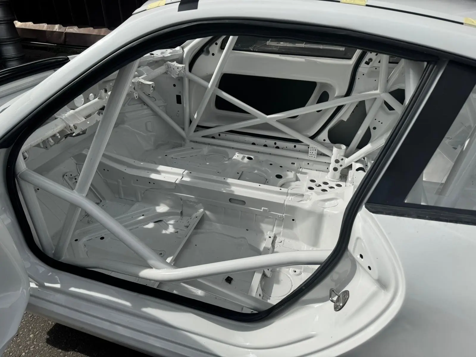 Caisse nue Porsche® 997 GT3 arceautée — “GPR 05” – photo 3