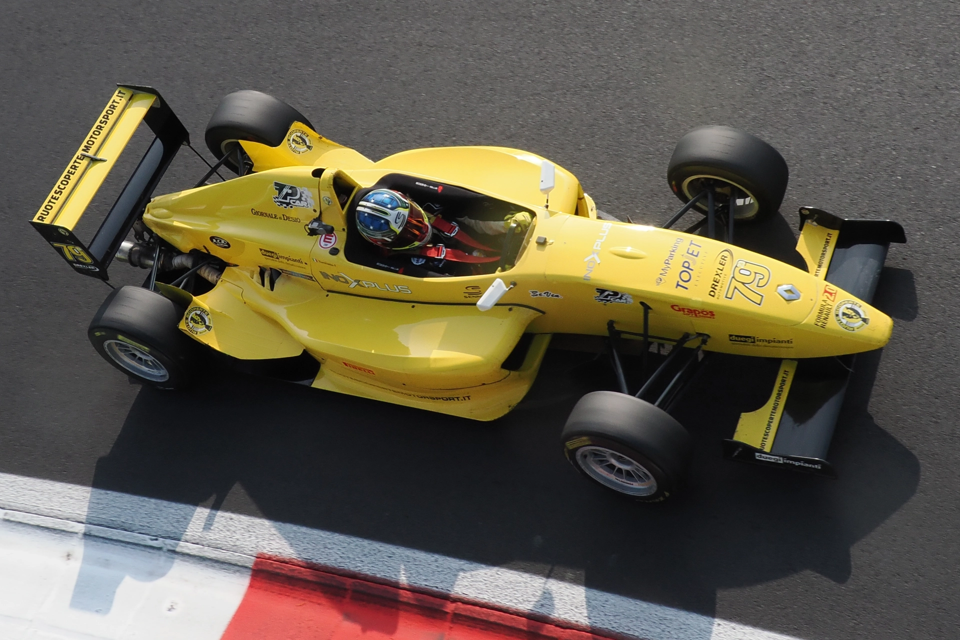 FORMULE RENAULT 2.0 – photo 4