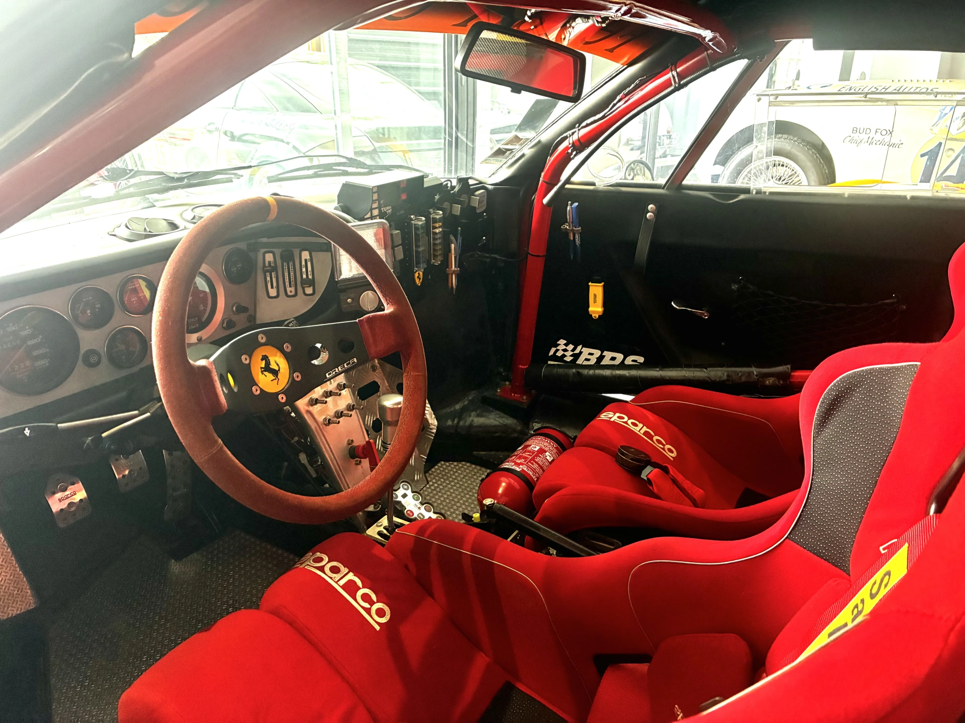 FERRARI 308 GT4 – photo 3