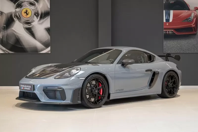 PORSCHE 718 CAYMAN GT4