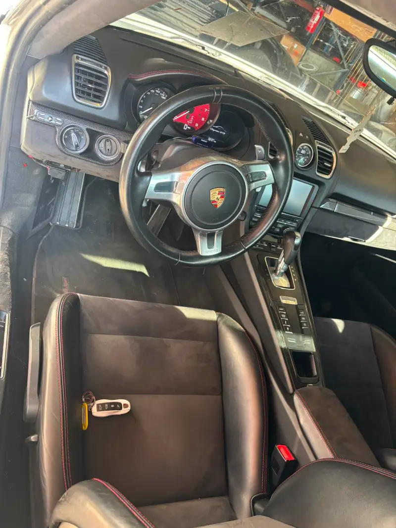Porsche Cayman GTS 2015 140000 km options carbone