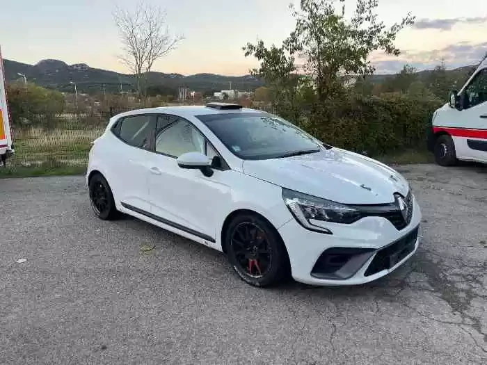 Clio V Rally5 rental