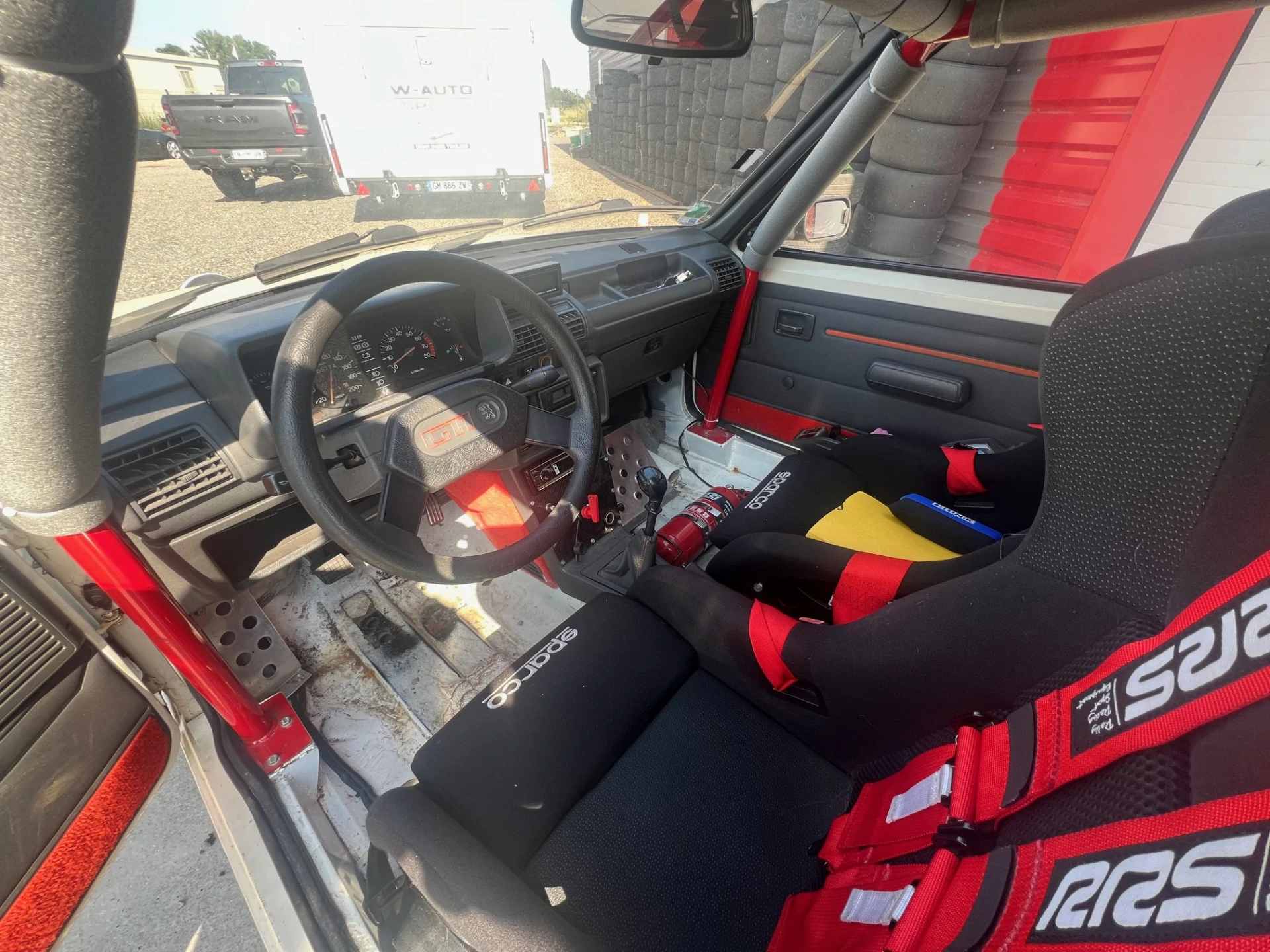 PEUGEOT 205 GTI 1985 – photo 4