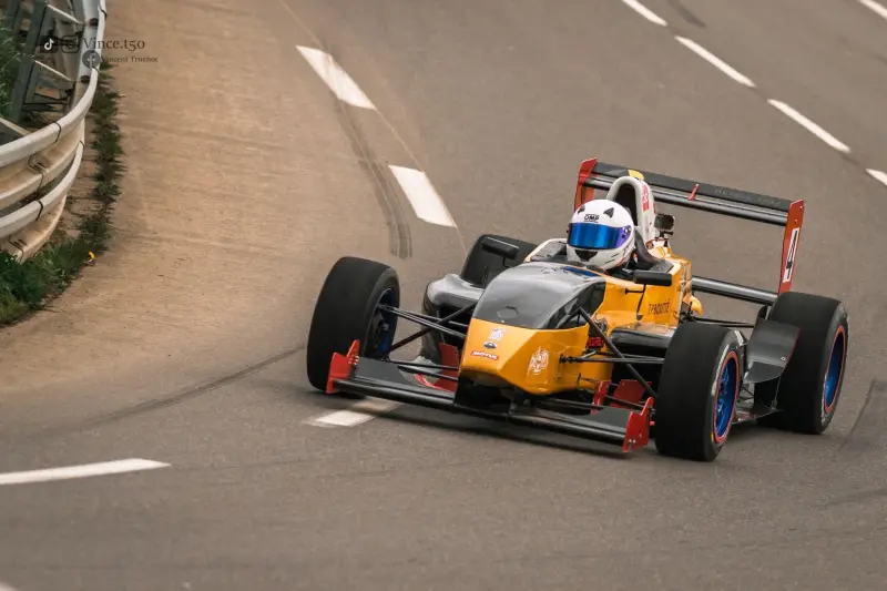 Tatuus fr 2000 formule renault