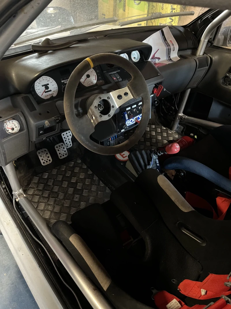 Caisse Clio 16s (sans moteur)