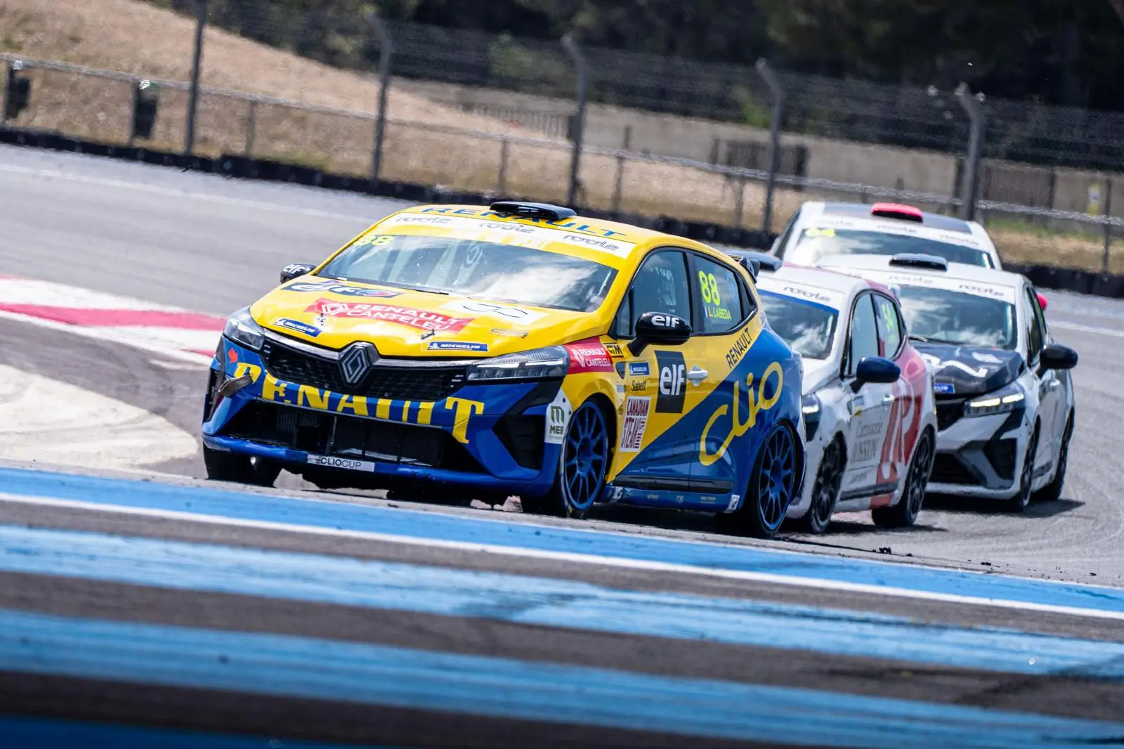 RENAULT CLIO 5 CUP – photo 1