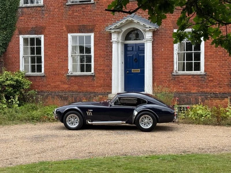 COBRA by Pilgrim MOTORSPORTS 3.5 V8 + 427Hardtops fastback