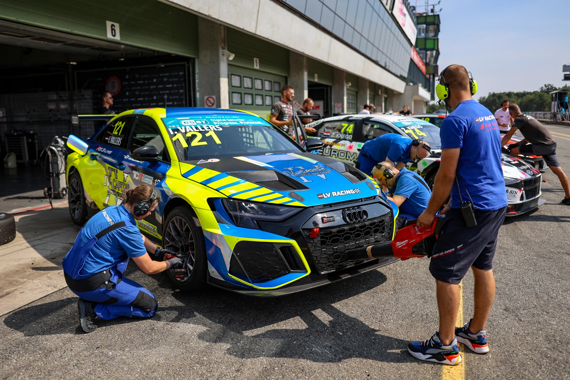 ONE OF THE LAST AudiRS3 LMS TCR #111