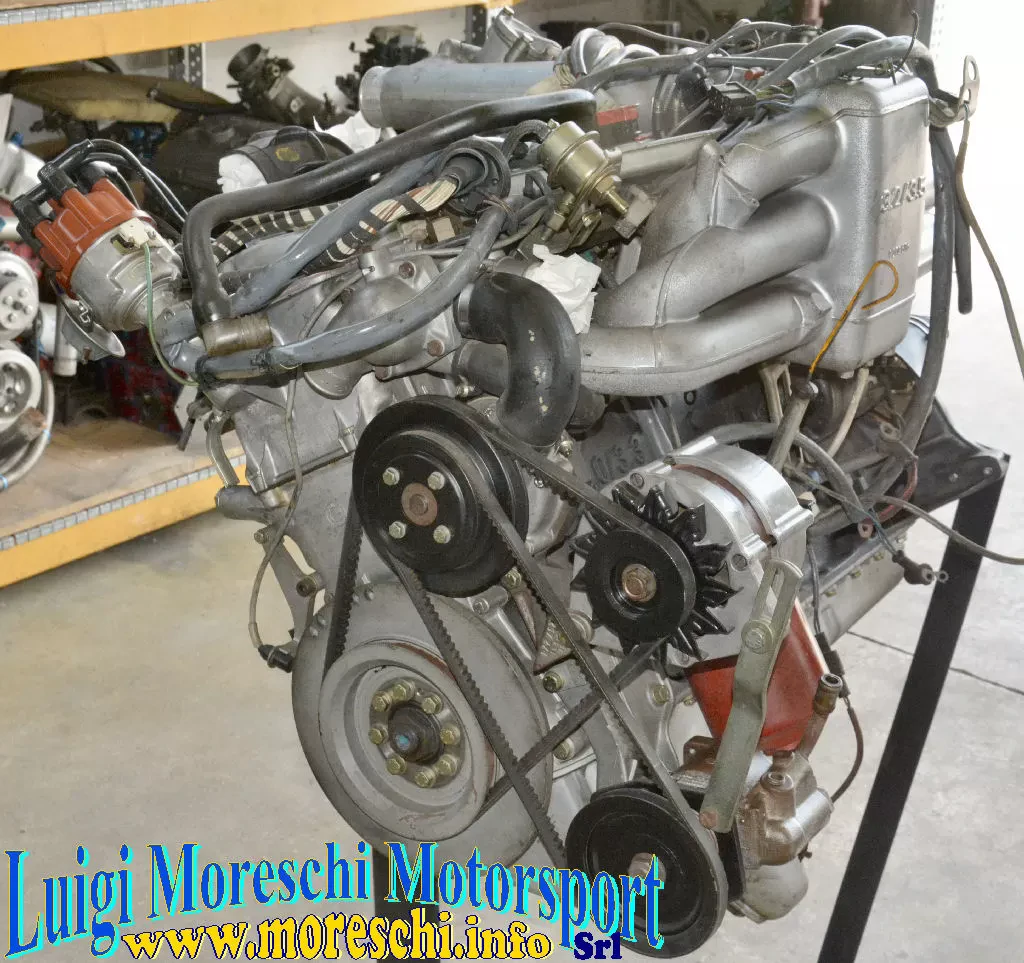 Moteur BMW M83/32 T/1 (745 turbo E23 type M106)