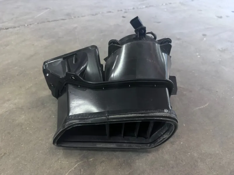 Ventilation hose Porsche Cayman GT4 RS 98150465705