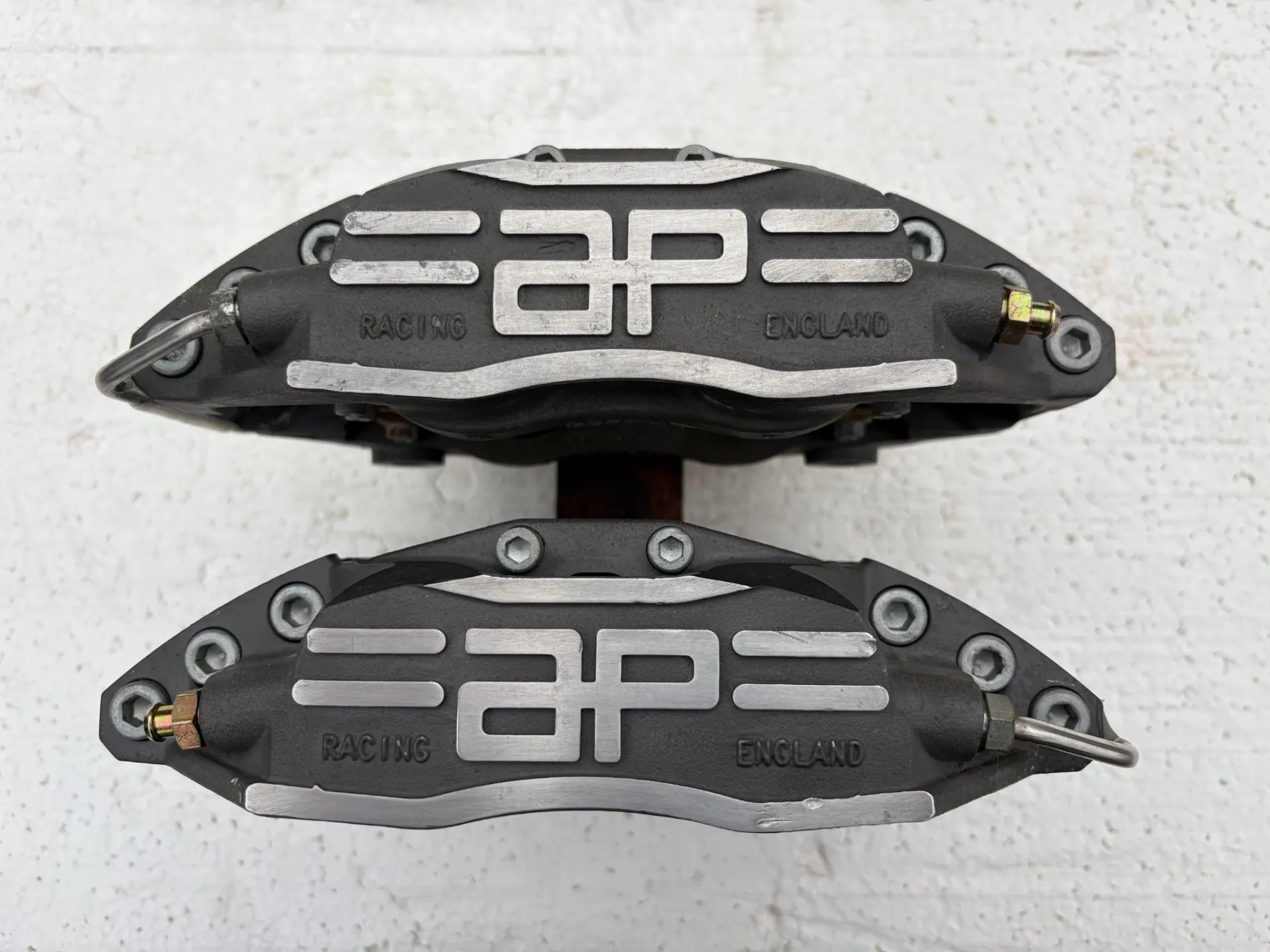 2 étriers AP Racing CP3344 4 pistons neufs – 309 Gr A / 106 / AX VHC – photo 4
