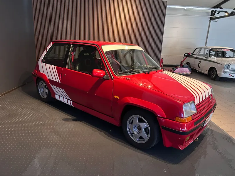 Renault 5 GT Turbo Race Car