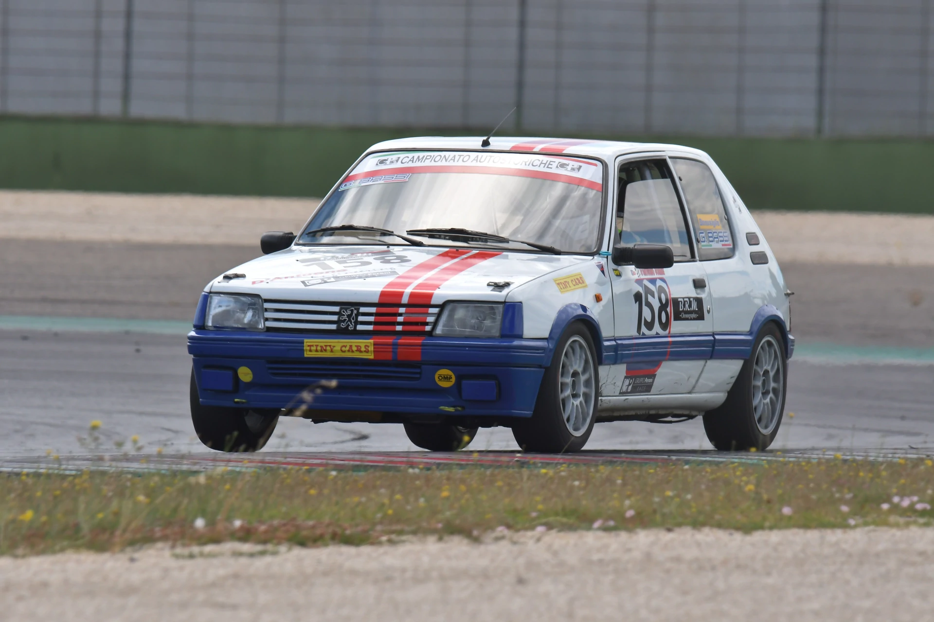 Peugeot 205 GTI 1900 - Groupe A – photo 3