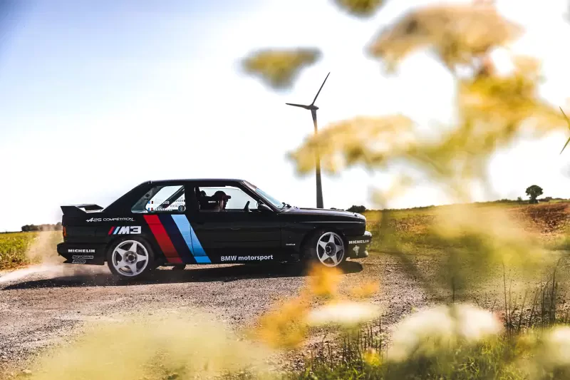 Hire BMW Gr.A E30