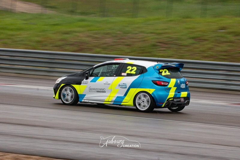 CLIO 4 cup X98