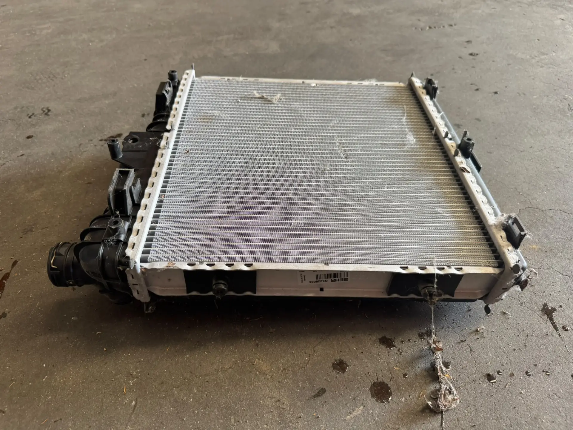 Radiator for Porsche 987, 997, GT3, GT3 Cup - 99710613102 – photo 1