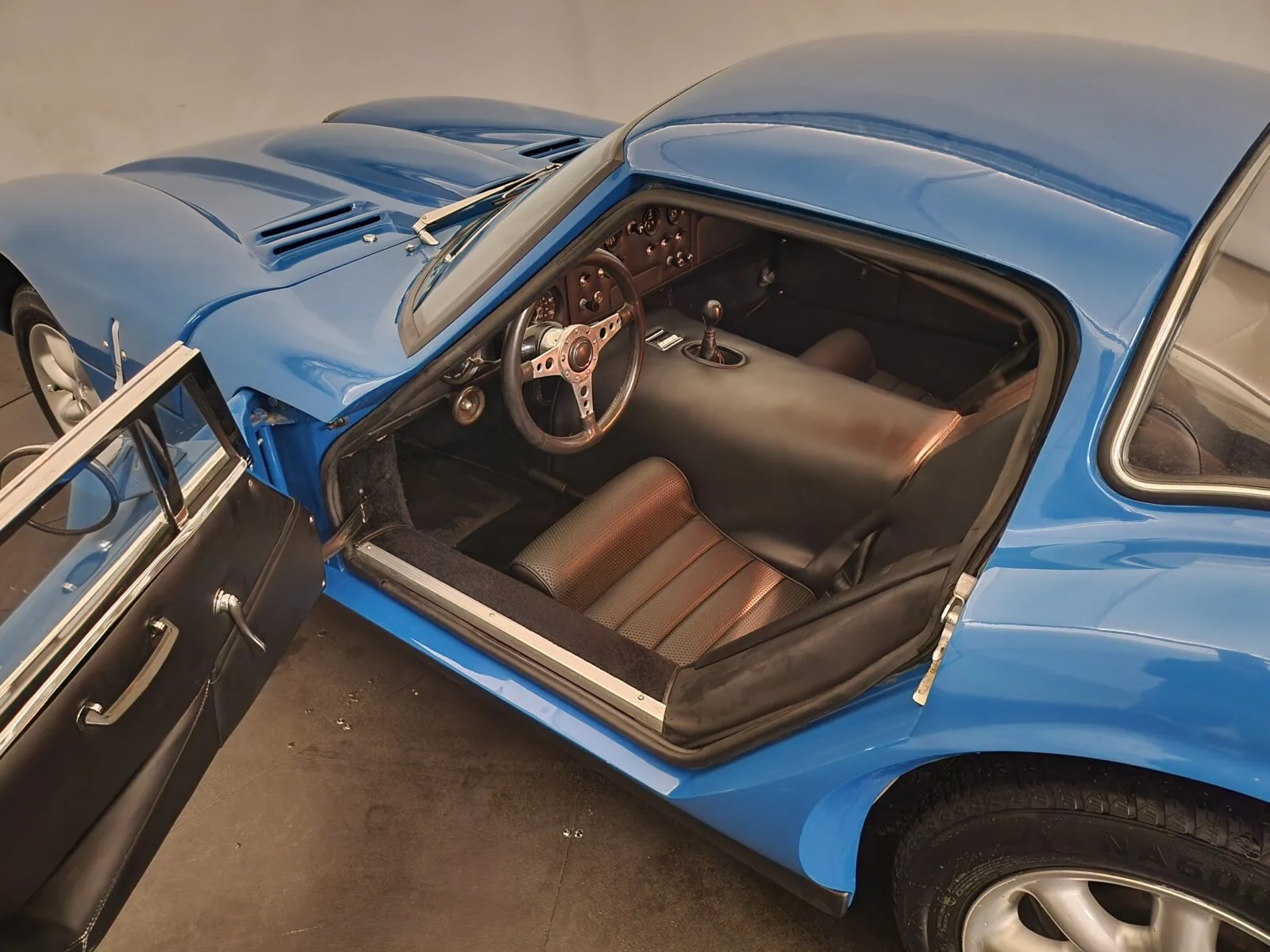 Marcos 2 litre 1969 – photo 4