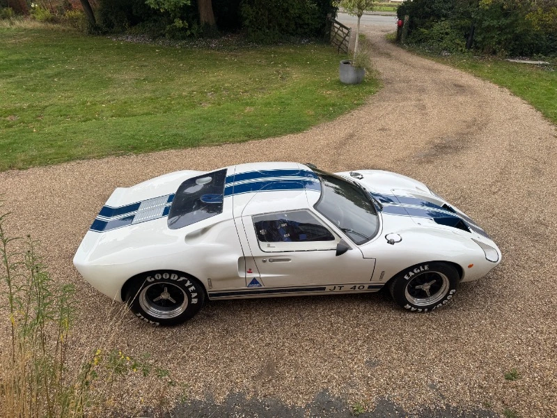 FORD GT40 de TOJEIRO ( JT40)