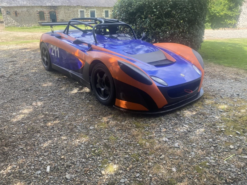 Lotus 2 eleven gt4