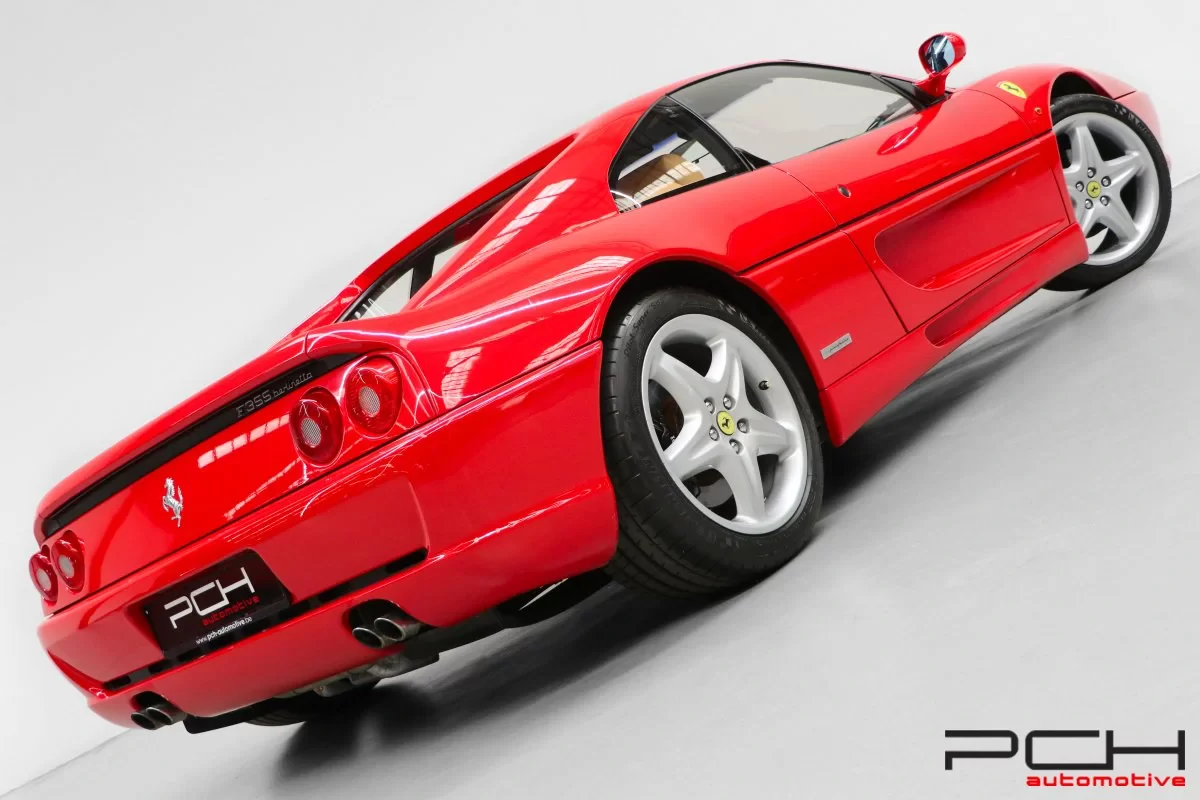FERRARI F355 Berlinetta 3.5i V8 380hp - Manual Gearbox !