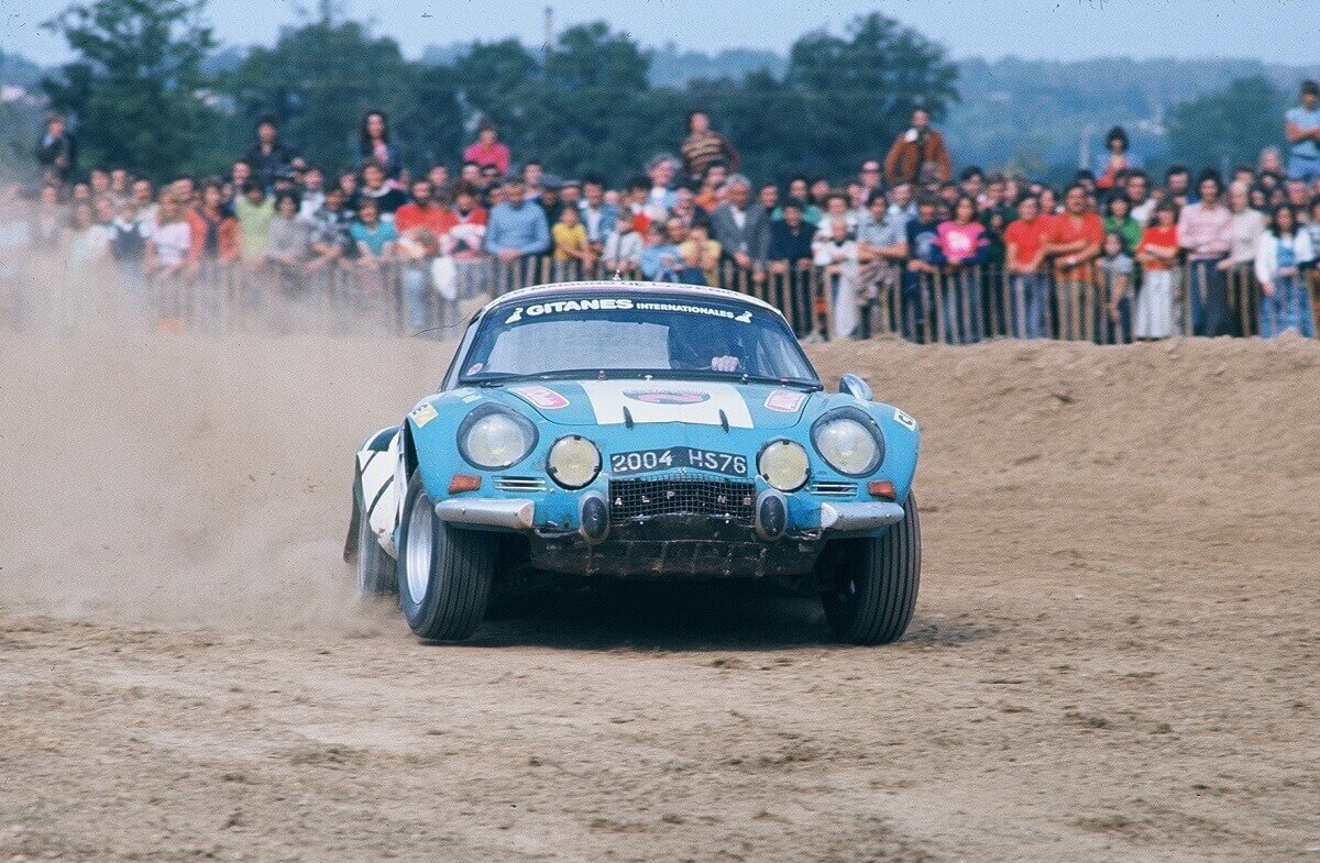 Jean Ragnotti driving his Alpine A110 on the Lohéac rallycross circuit