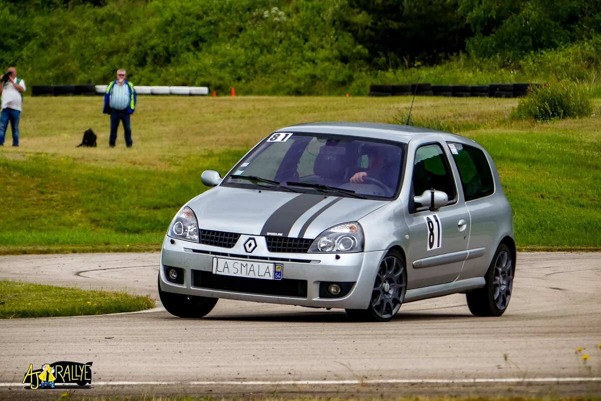 Clio 2 RS - Manche chronométrée Slalom