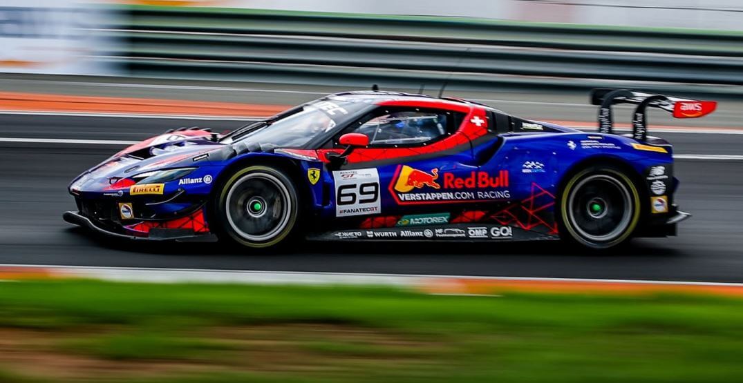 Ferrari 296 GT3 EVO du team Verstappen