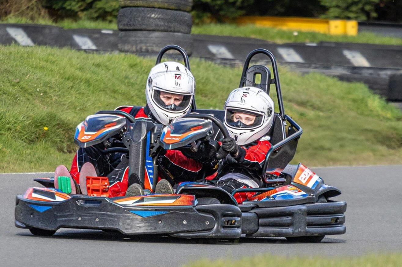 Two-seater kart